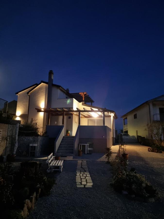Apartman Luce Apartamento Brzac Exterior foto